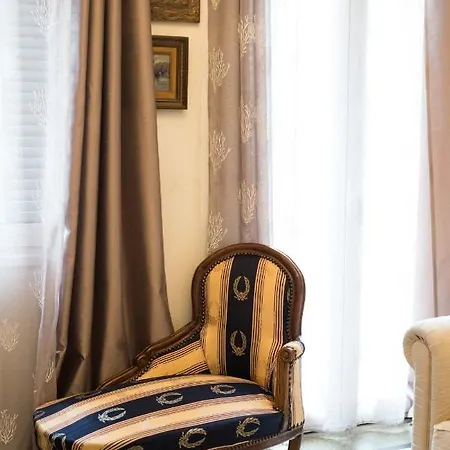 Koukaki Traditional